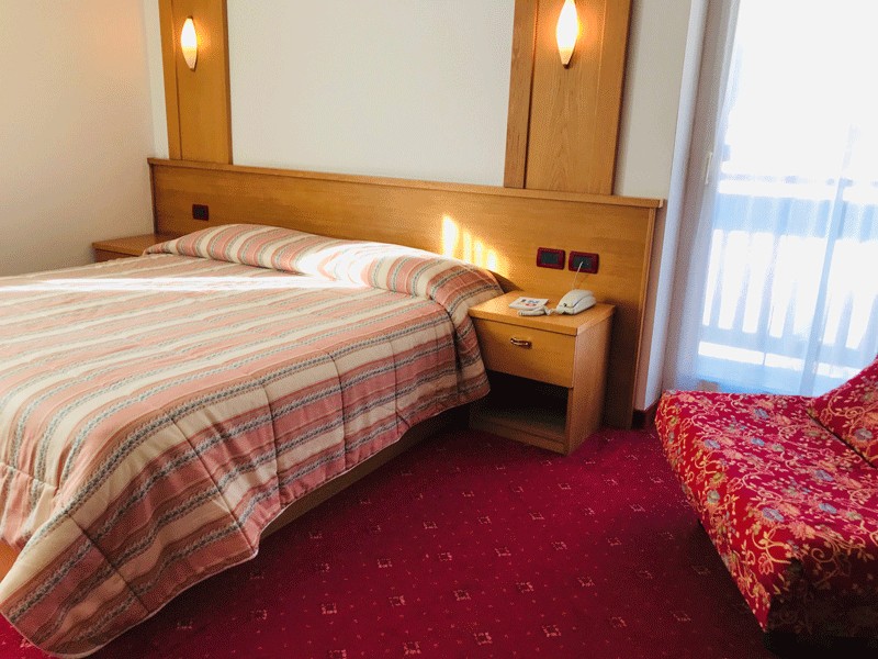 camera vioz - hotel santoni a ossana in val di sole
